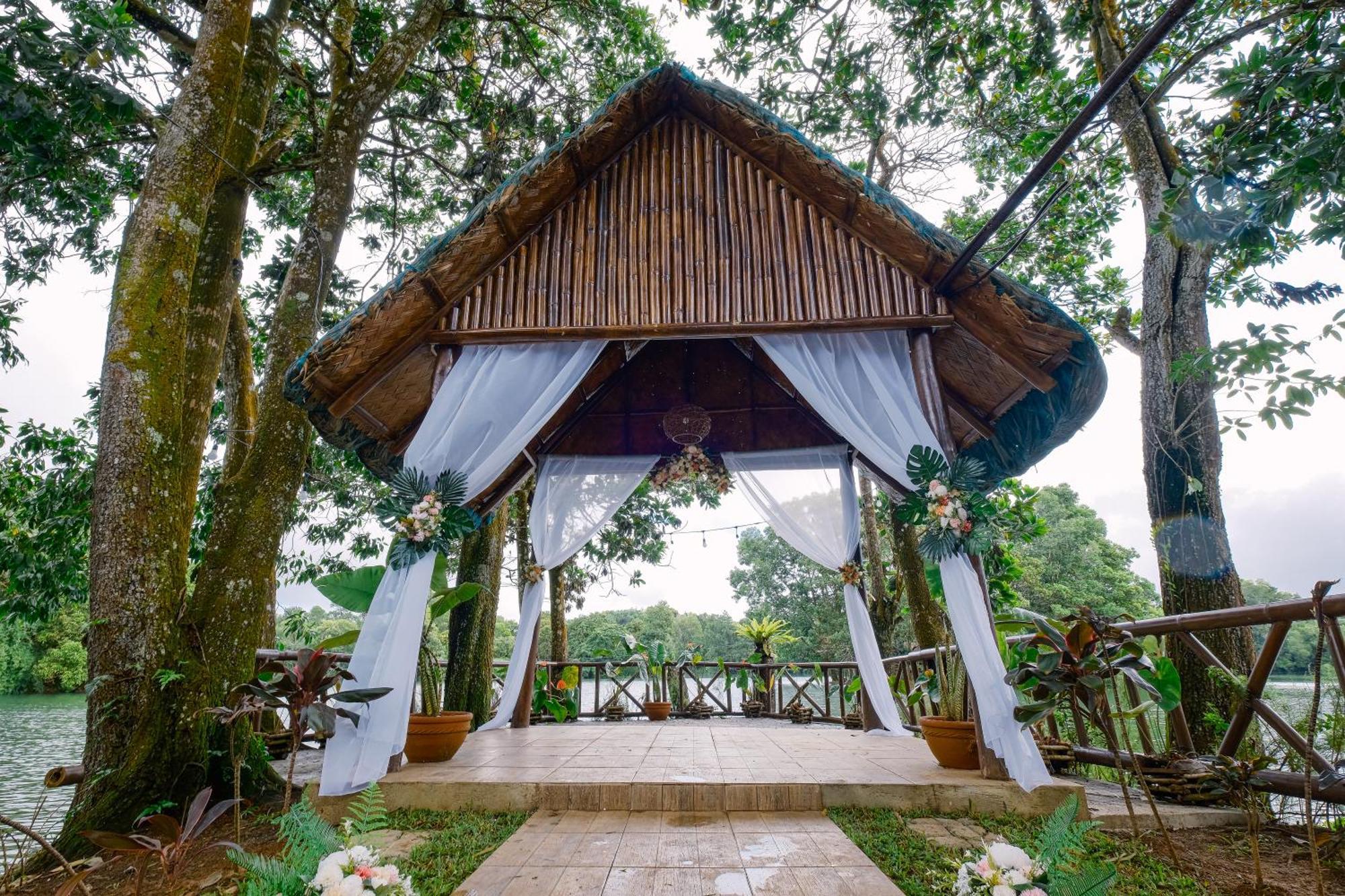 Almost Heaven Lake Resort By Cocotel Cavinti Exteriör bild