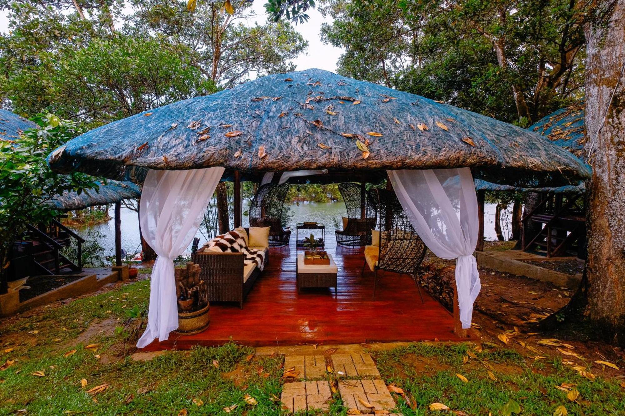 Almost Heaven Lake Resort By Cocotel Cavinti Exteriör bild